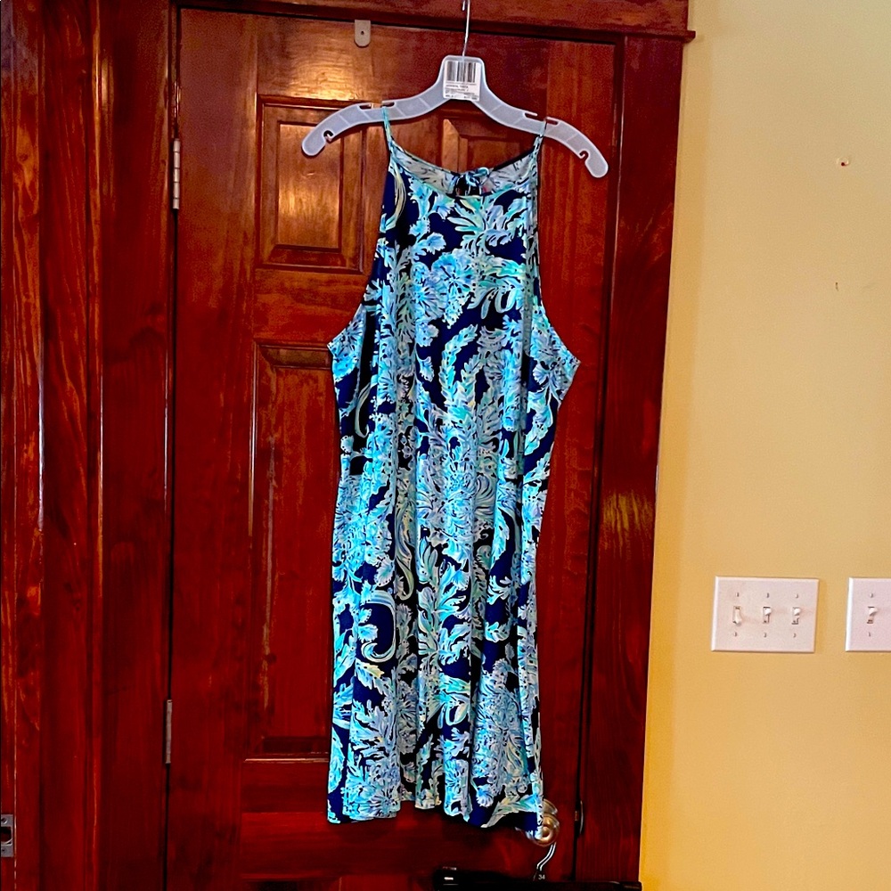 Lilly Pulitzer beautiful lightly worn dress halter with tassel tie in the back